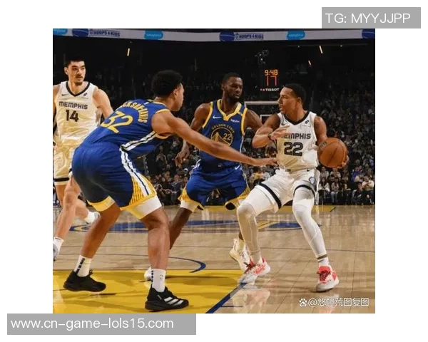 2015年勇士与灰熊激战回顾四月十四日精彩瞬间与赛后分析